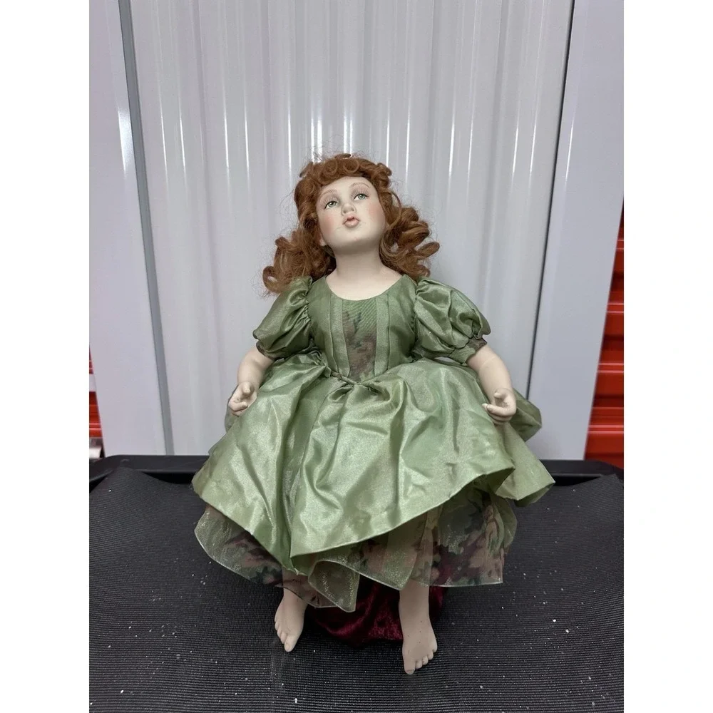 Vickie Arentz Doll Mama's Lipstick a 